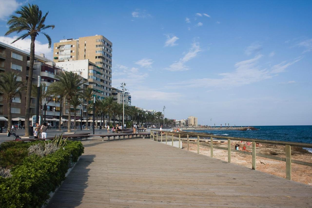 Homely Apartments Loft Torrevieja Kültér fotó