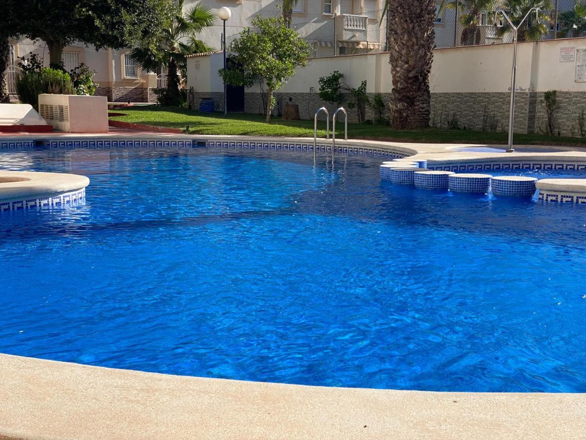 Homely Apartments Loft Torrevieja Kültér fotó