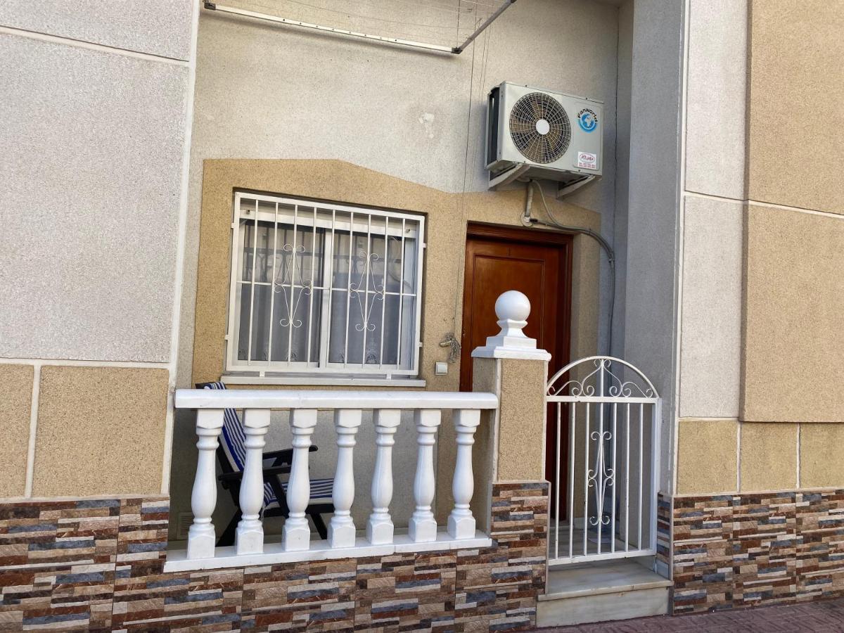 Homely Apartments Loft Torrevieja Kültér fotó