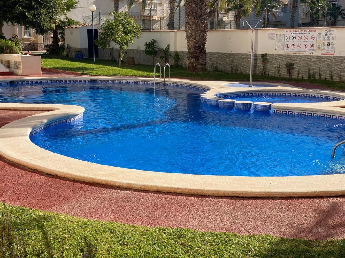 Homely Apartments Loft Torrevieja Kültér fotó